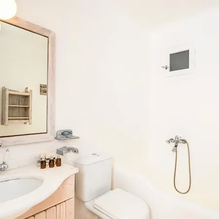 Lunar Glastros (Mykonos)