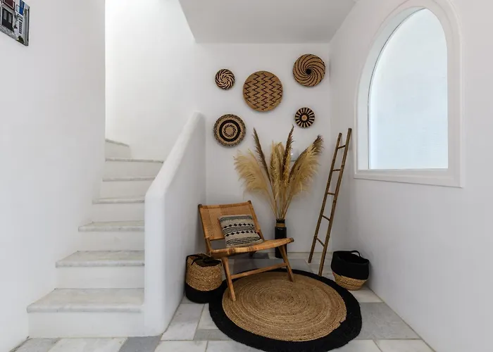 בית נופש Lunar Glastros (Mykonos)